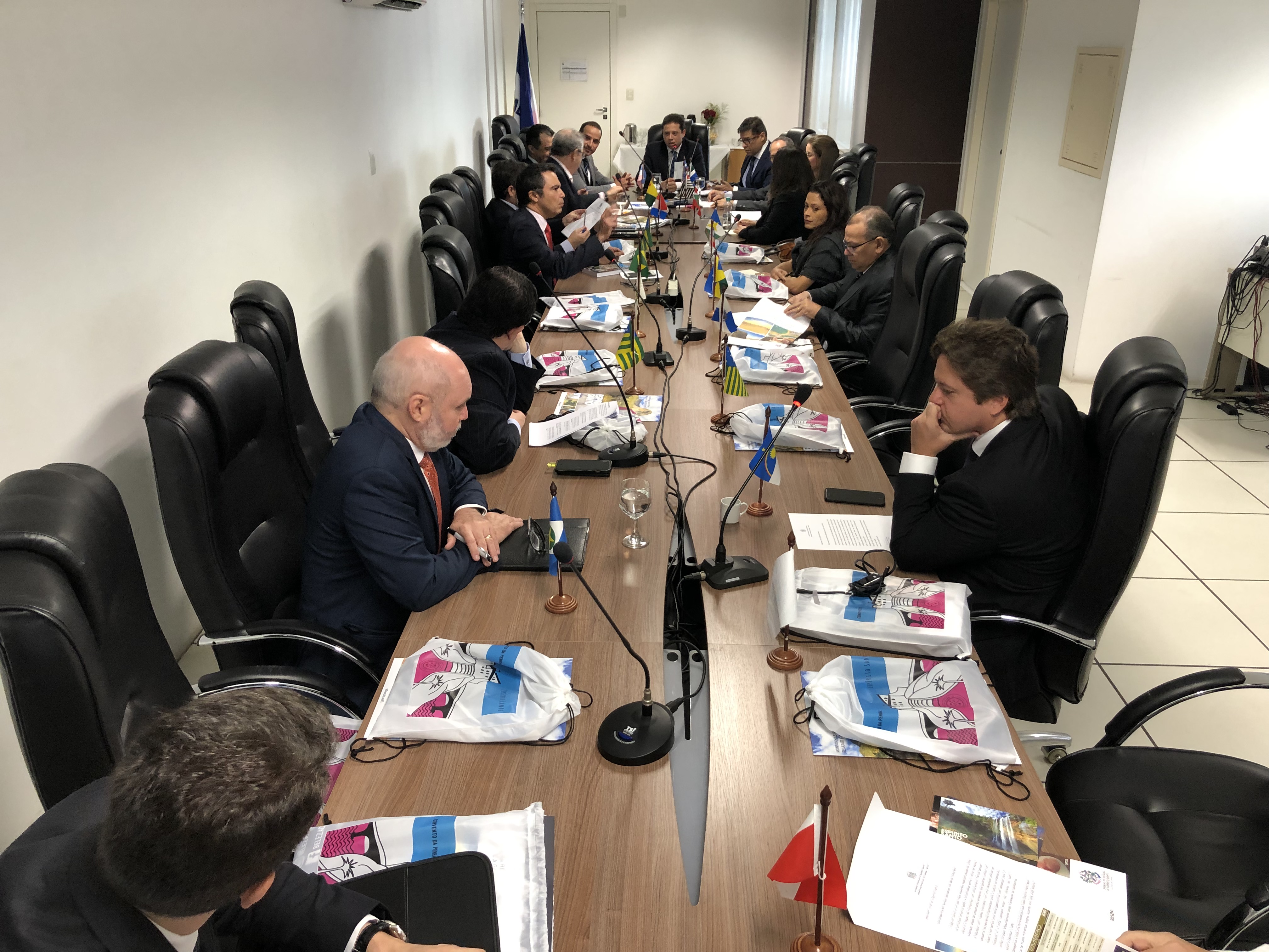 Procurador-geral discute temas de interesse comum a todos os estados brasileiros