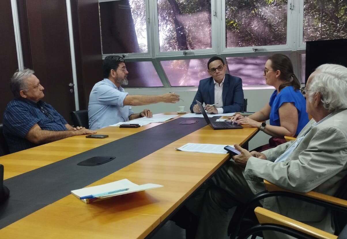 Reunião entre Idace e PGE traça estratégias comuns pela regularização fundiária no Estado